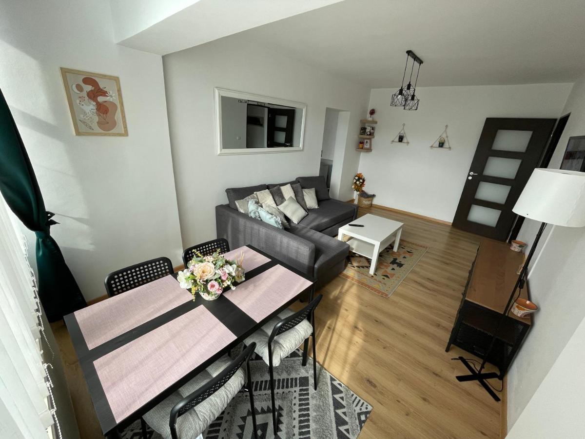 Apartament Cina Husi Extérieur photo